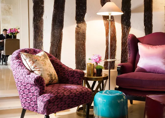 Les Tournelles Hotel